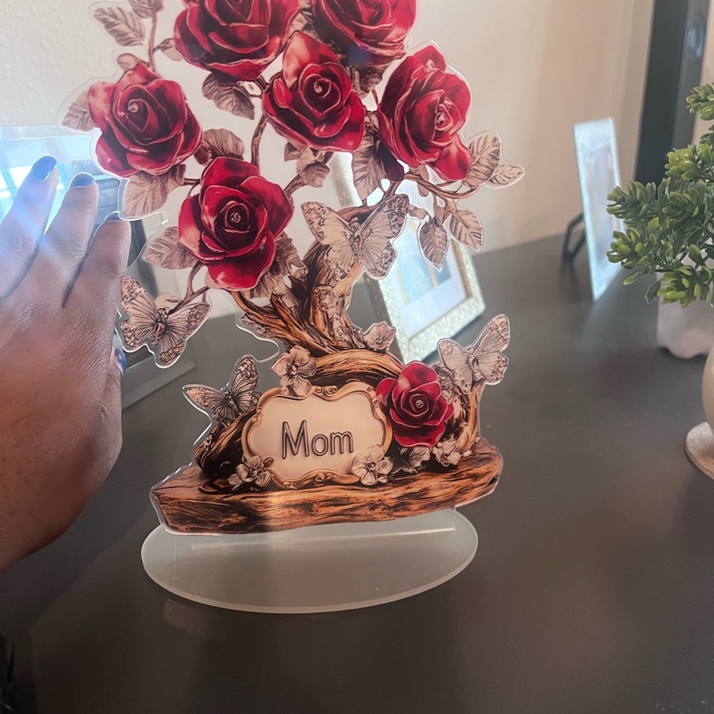 Red and Brown Floral Accent Decor